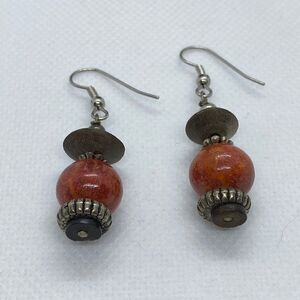 💛 Vintage Red Wood Bead Costume Earrings